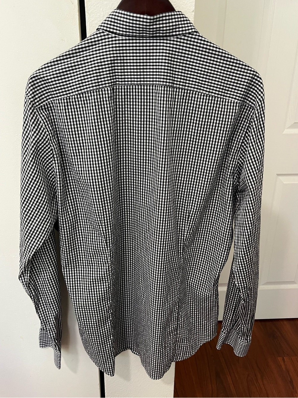 Theory Men's Black and White Gingham Button-Down Shirt - Picture 4 of 8